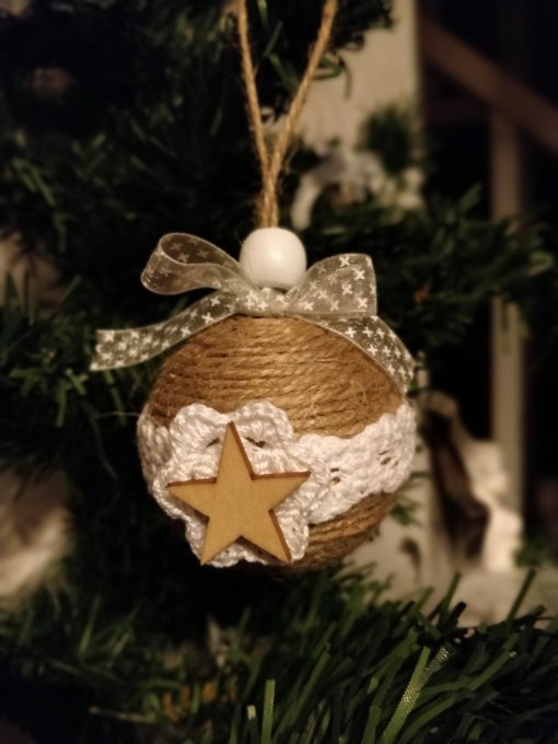 Boules de Noël ficelle