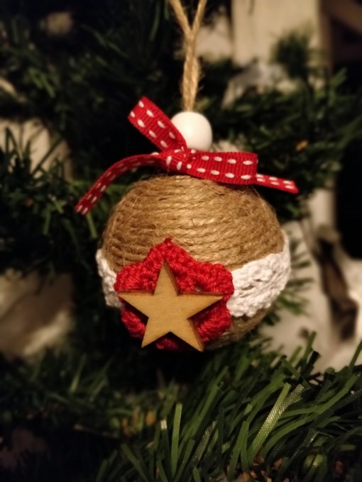 Boules de Noël ficelle